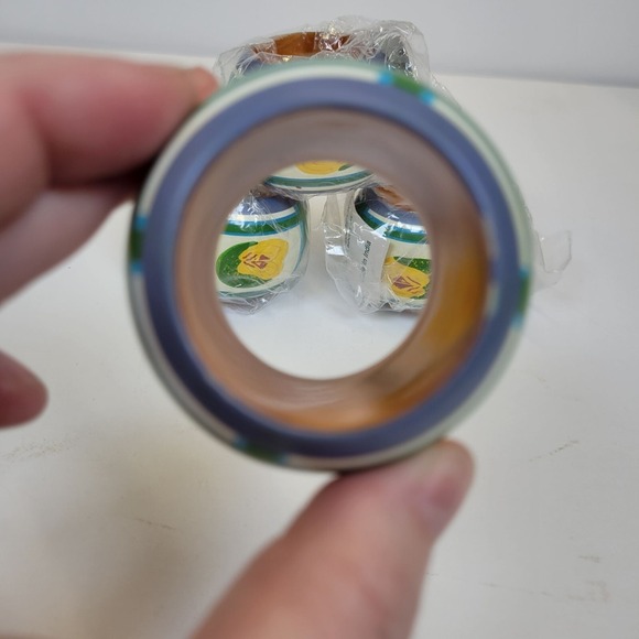 Wood Napkin Holder Set Of 4 Hand-Painted Rings Granny Apple Park Imports NEW - Picture 5 of 8